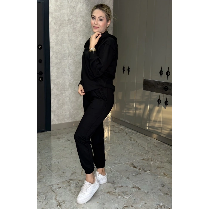 SİYAH KAPŞONLU DÜZ TAKIM