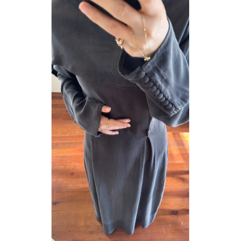 Omzu Şal Detaylı Cupro Elbise Antrasit