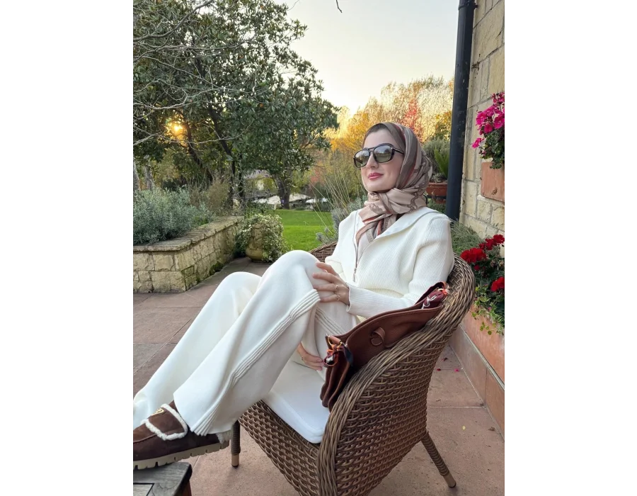 Fermuar ve Nervür Detaylı Triko Takım Ekru