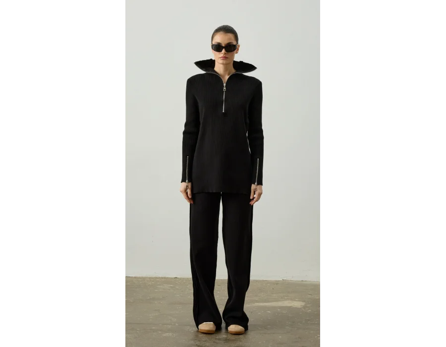 Fermuar ve Nervür Detaylı Triko Takım Siyah