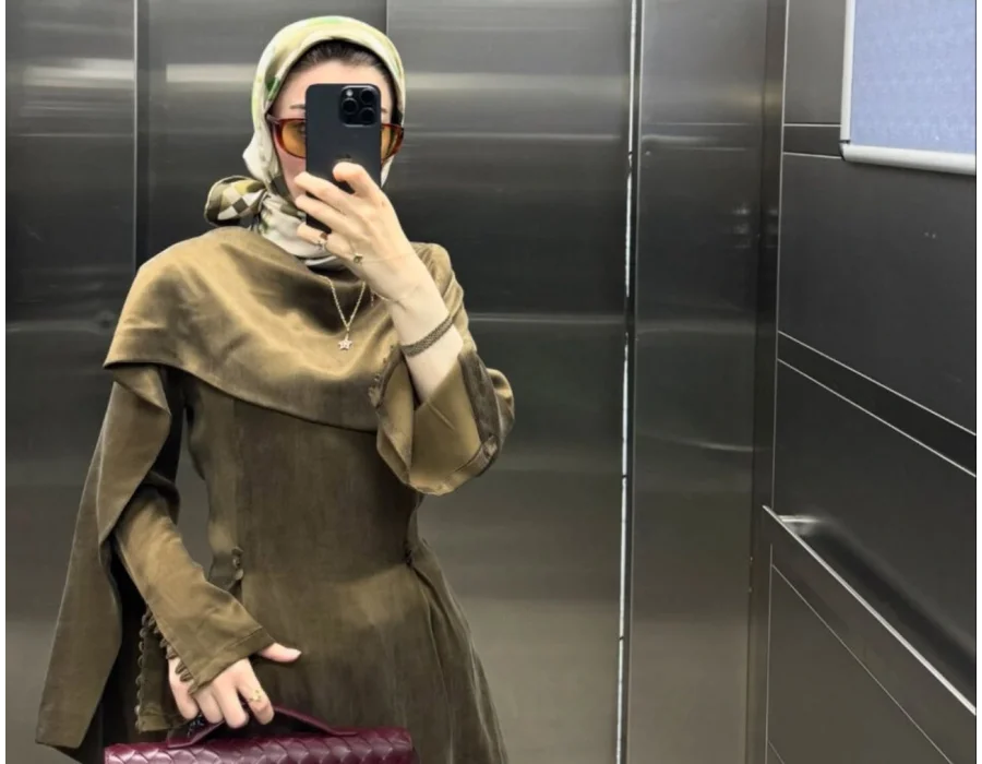 Omzu Şal Detaylı Cupro Elbise Haki