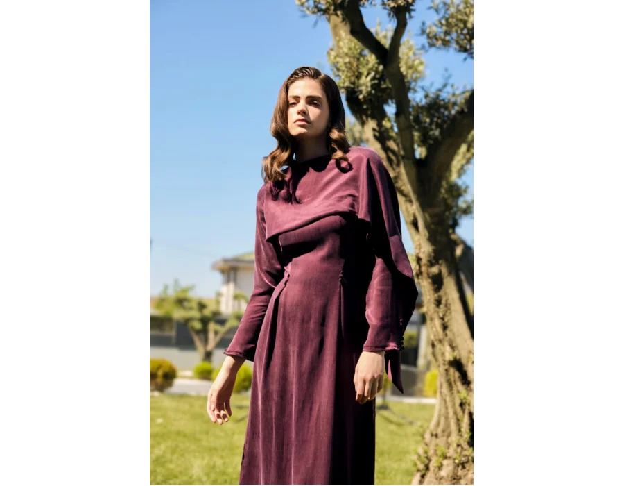 Omzu Şal Detaylı Cupro Elbise Mürdüm