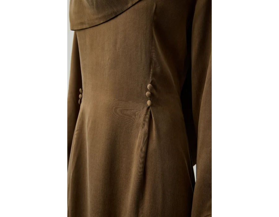 Omzu Şal Detaylı Cupro Elbise Haki