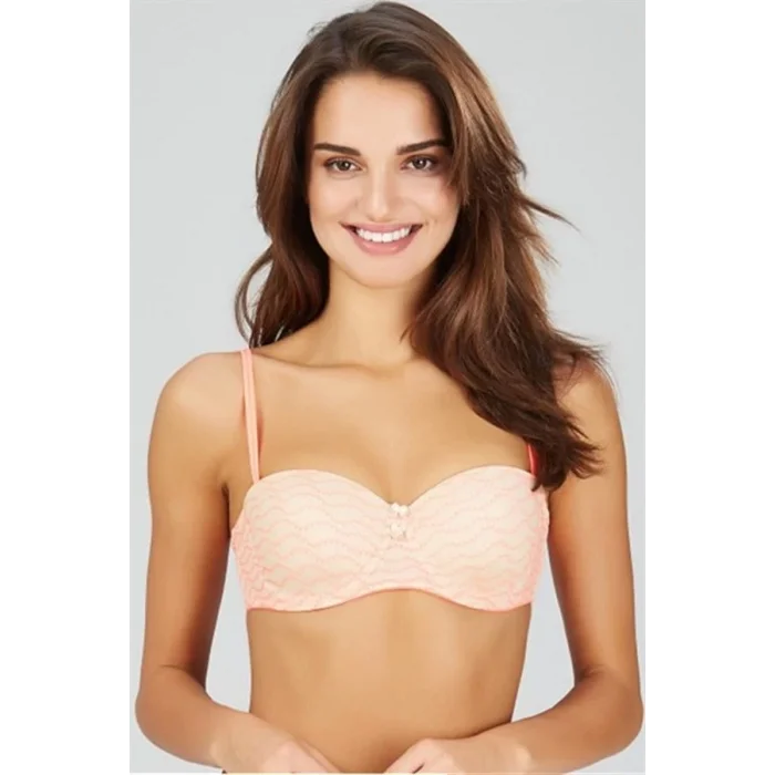 An Ashley Strapless Bra