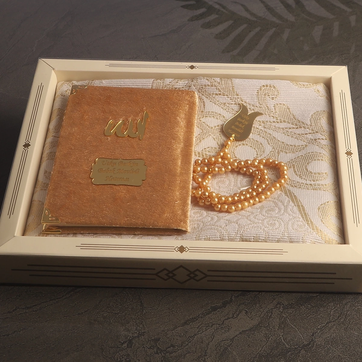 64 Sayfa Gold Kadife Yasin + İnci Tesbih + Kutulu Seccade