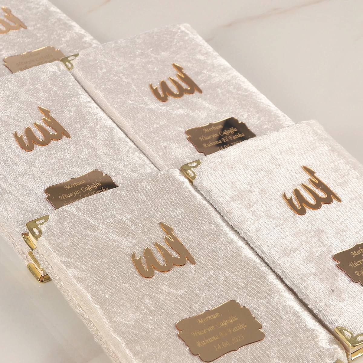 64 Sayfa Krem Kese ve İnci Tesbihli Kadife Yasin