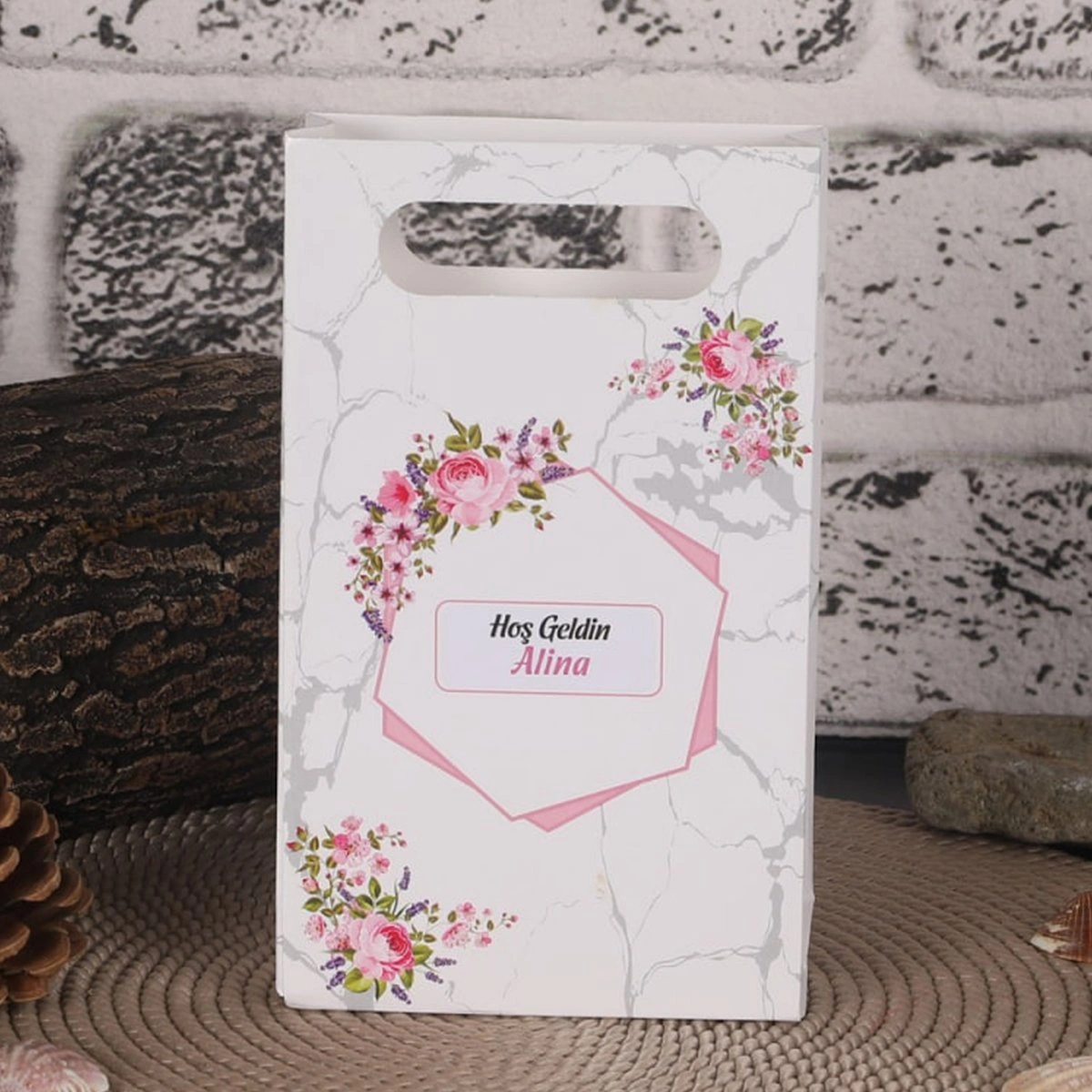 Altıgen Pembe Karton Çanta