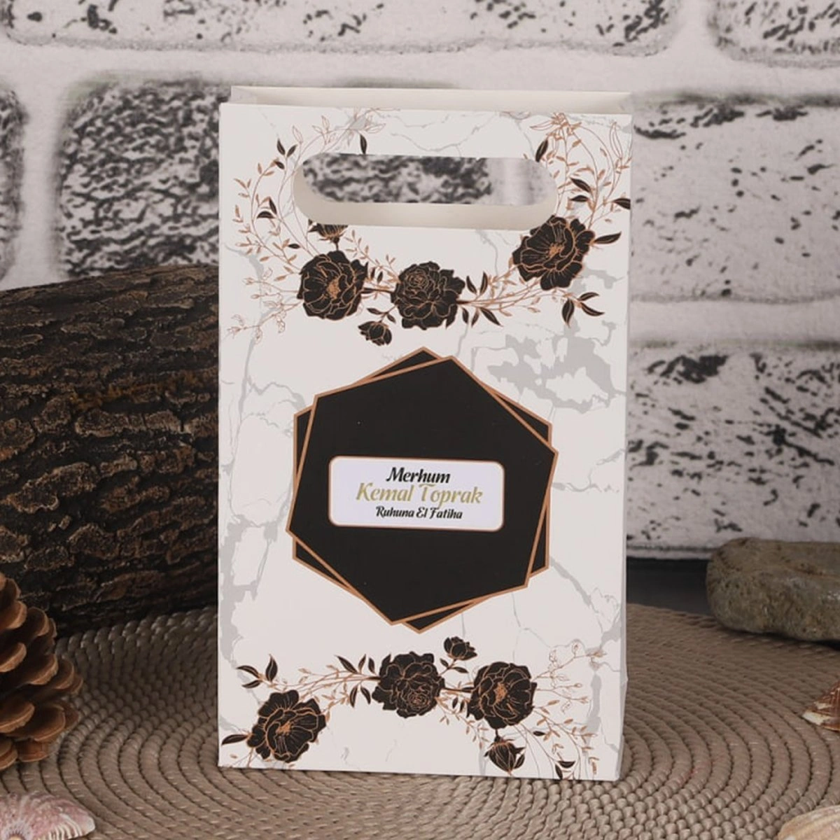 Altıgen Siyah Karton Çanta