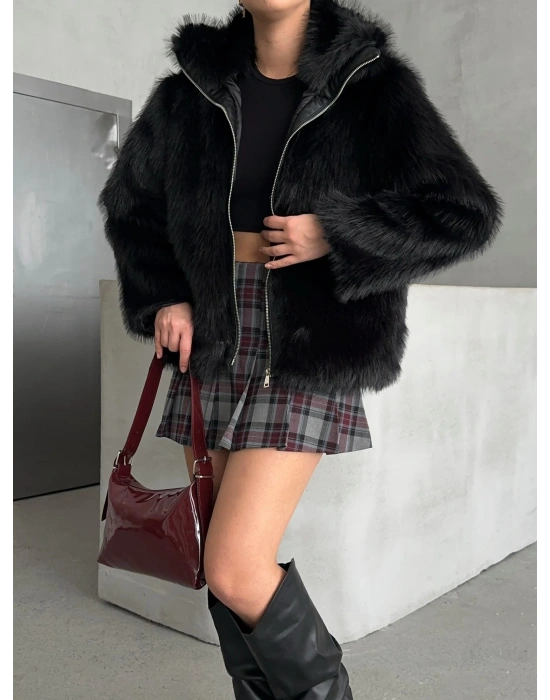 Fermuarlı Yakalı Kürk