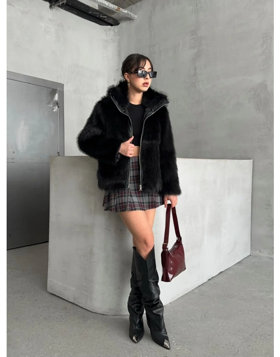 Fermuarlı Yakalı Kürk