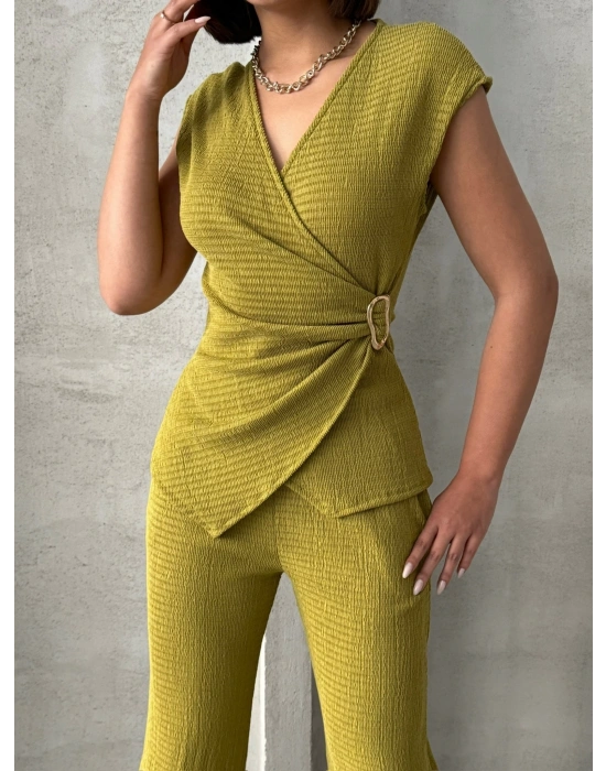 Kruvaze Beli Tokalı Takım-yağ yeşili