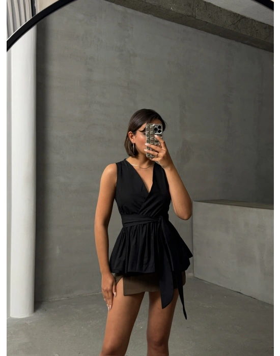 Monark Kuşaklı Gömlek-siyah