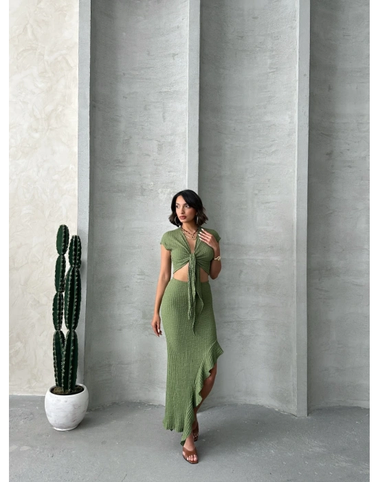 Önü Bağlamalı Fırfır Etekli Takım-yeşil