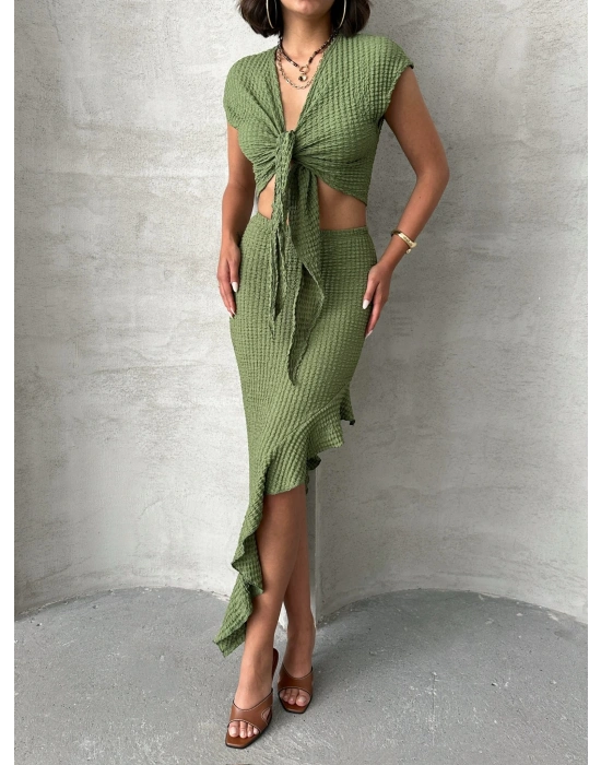 Önü Bağlamalı Fırfır Etekli Takım-yeşil