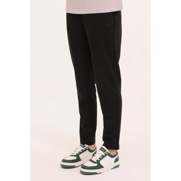 Kinetix WB Track Pnt 22SN84 4PR Syh