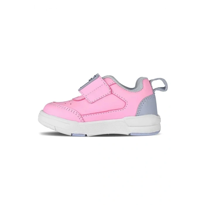 Vicco Fidel Pembe (20-25)