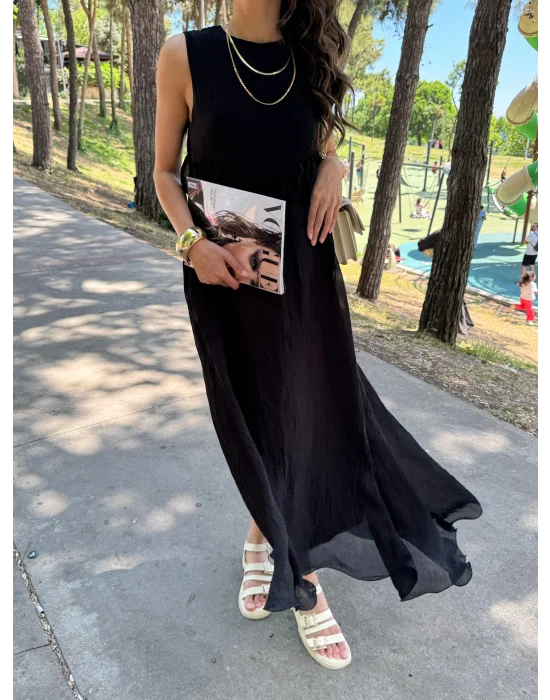 Asimetrik Kesim Etekli Takım Siyah