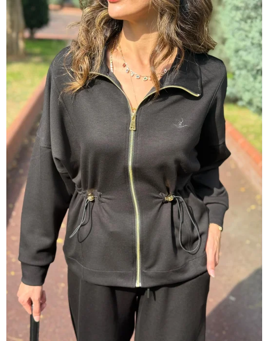 BEL DETAYLI EŞOFMAN TAKIMI