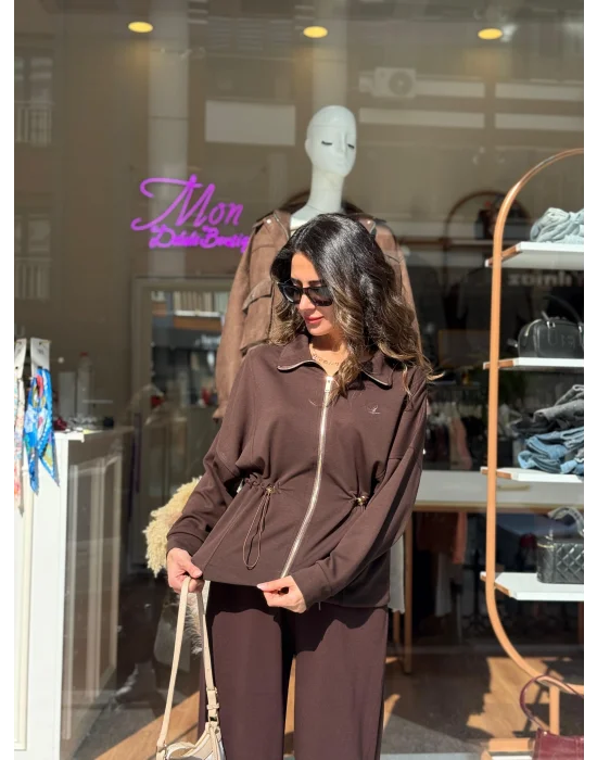 BEL DETAYLI EŞOFMAN TAKIMI