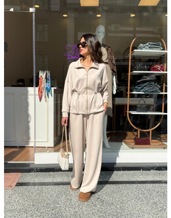 BEL DETAYLI EŞOFMAN TAKIMI