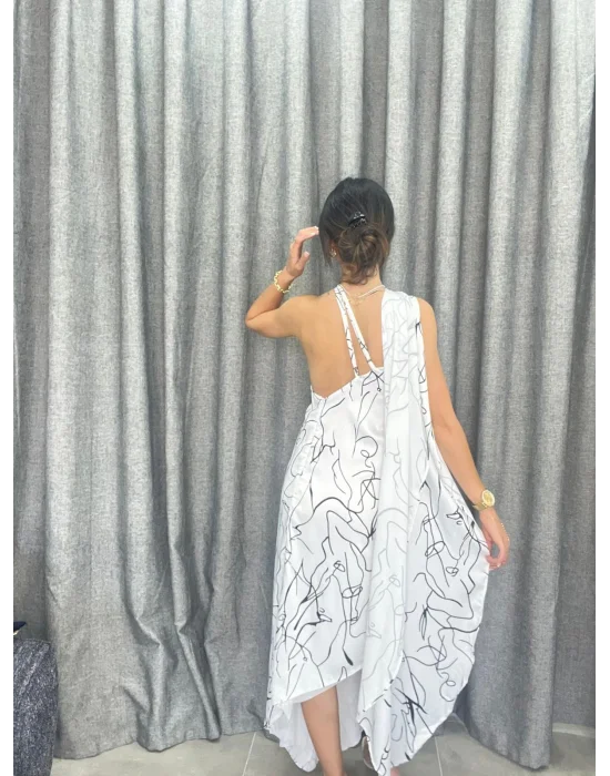 BEYAZ RENK SATEN ELBİSE