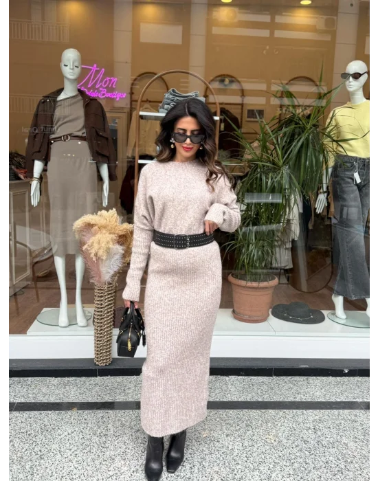 BİSİKLET YAKA YUMUŞAK DOKULU TRİKO ELBİİSE