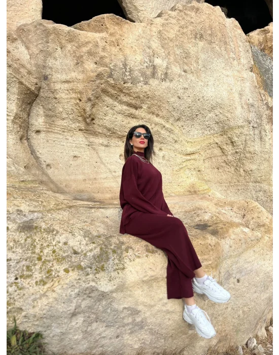 Bordo Dik Yaka Rahat Triko Takım