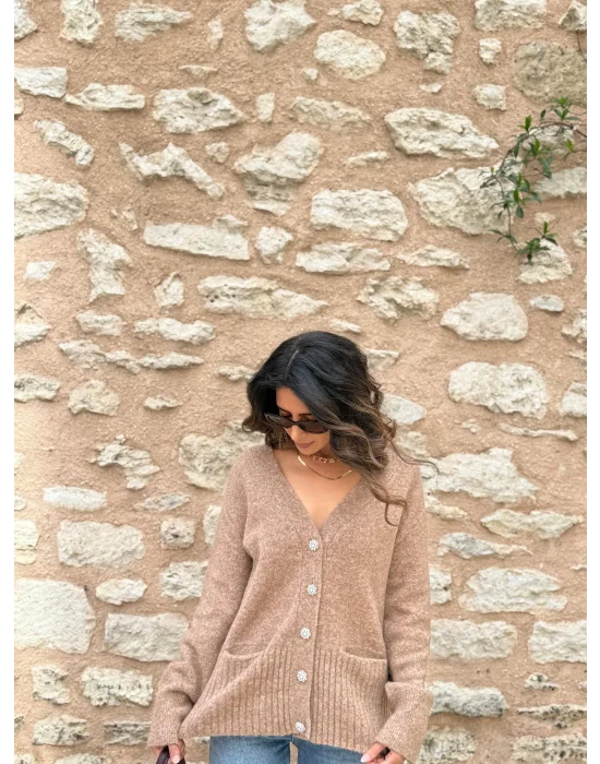 V YAKA TAŞ DUGMELİ CEPLİ YUMUSAK DOKULU TRİKO HIRKA