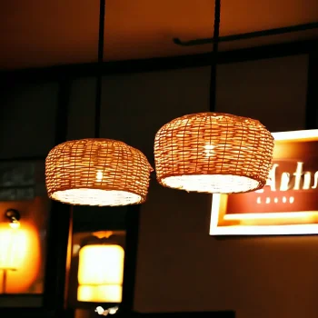 El Yapımı Yuvarlak Hasır Avize – 30 cm | Doğal Bohem Aydınlatma