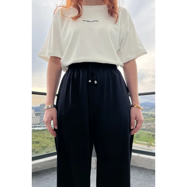 Dökümlü Siyah Bol Paça Pantolon