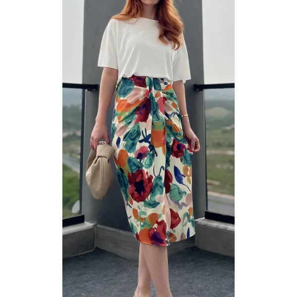 Önden yırtmaçlı Renkli Etek