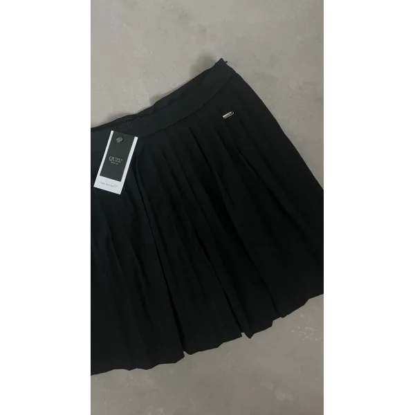 Pileli Siyah Şort Etek