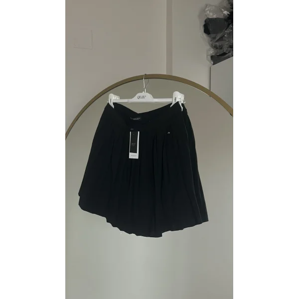 Pileli Siyah Şort Etek