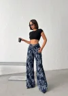 Mavi Yıkamalı Desenli Wide Leg Jean Pantolon