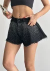 Siyah Taş Detaylı Püsküllü Paça Denim Mini Şort