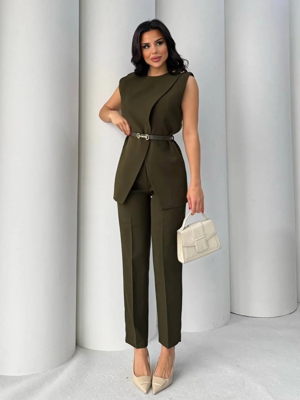 Haki Kemerli Kolsuz Yelek Pantolon İkili Takım