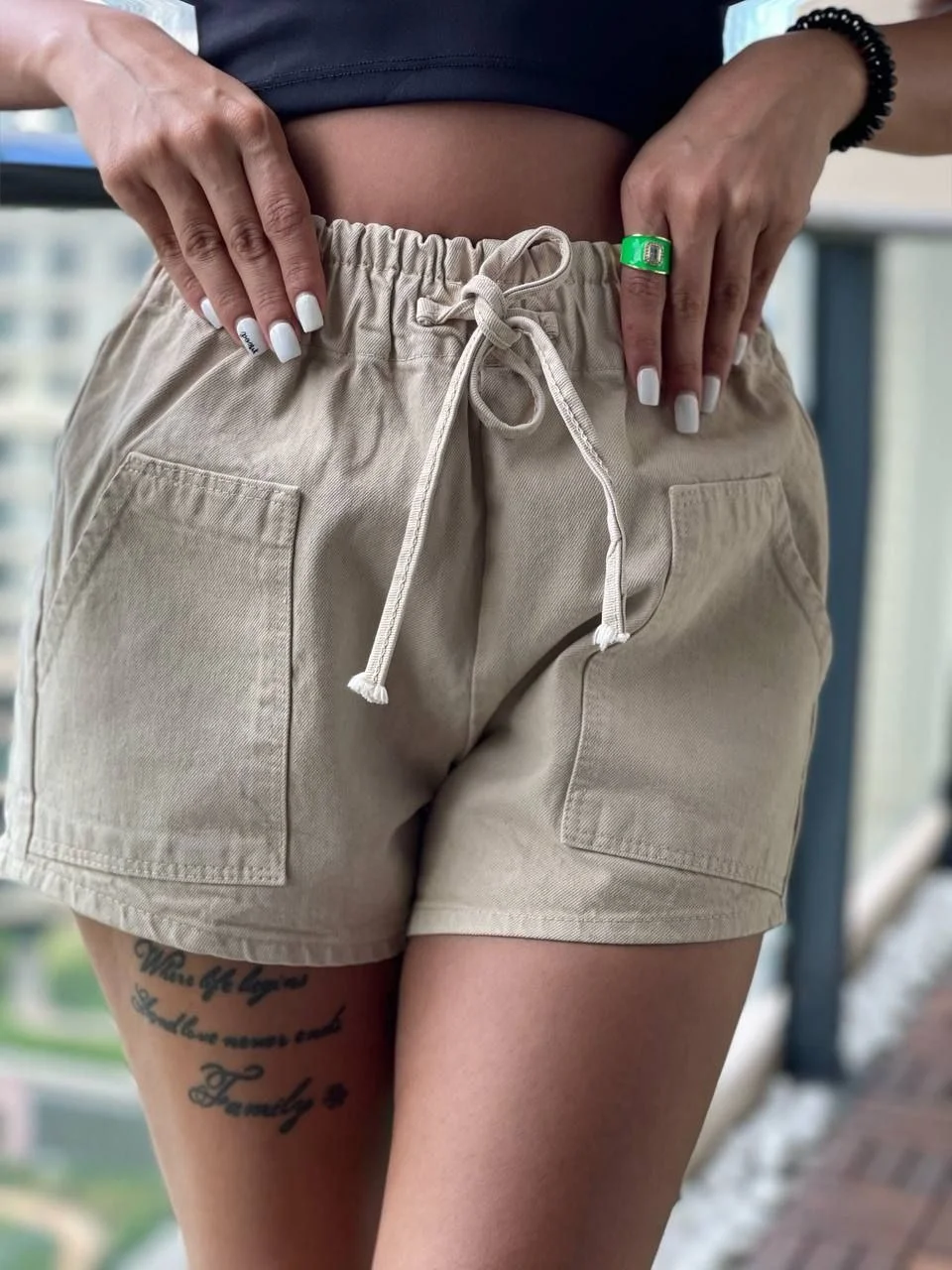 Bej Bağcıklı Kot Şort