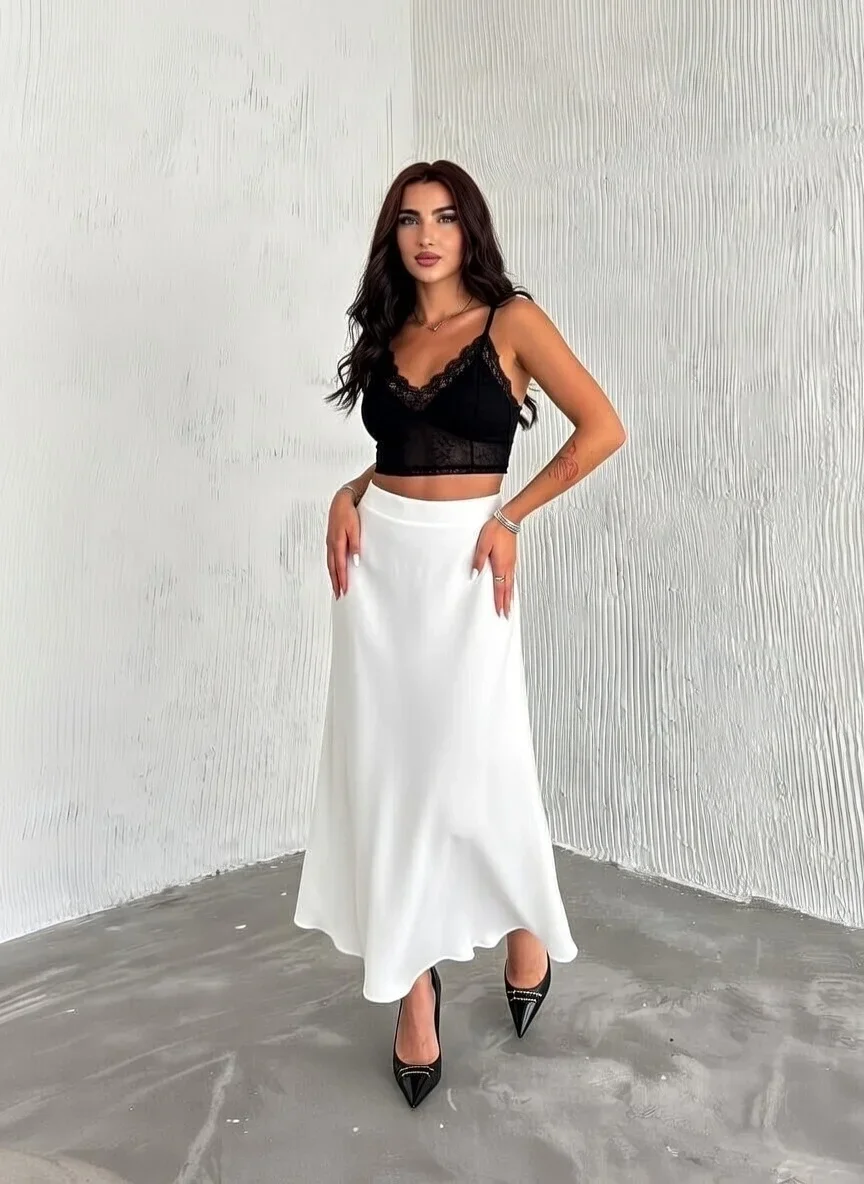 Beyaz Scuba Puf Uzun Etek