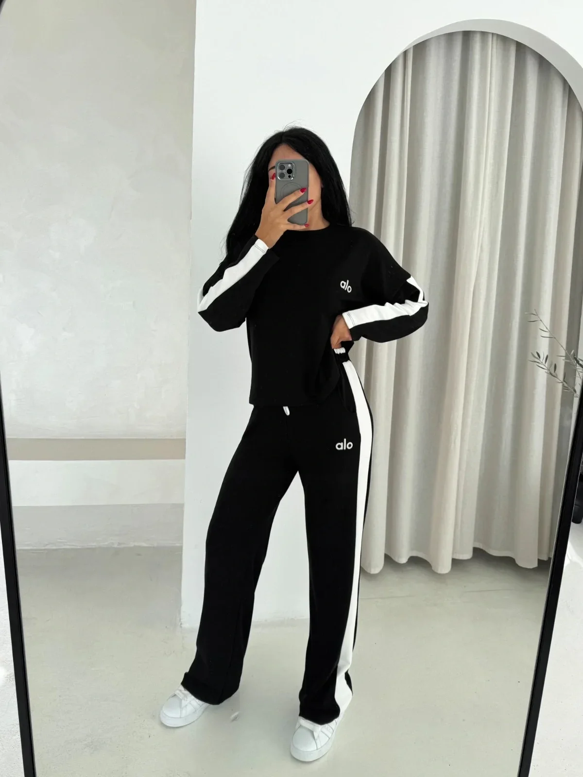 Siyah Alo Yırtmaçlı Modal İkili Takım