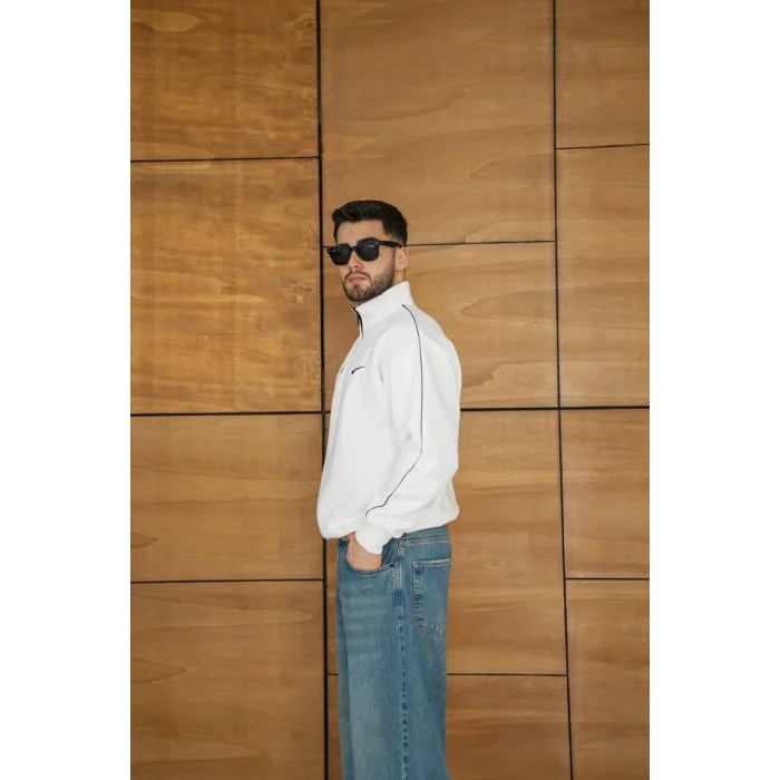 Beyaz NK Kol Biyeli Unisex Oversize Sweat