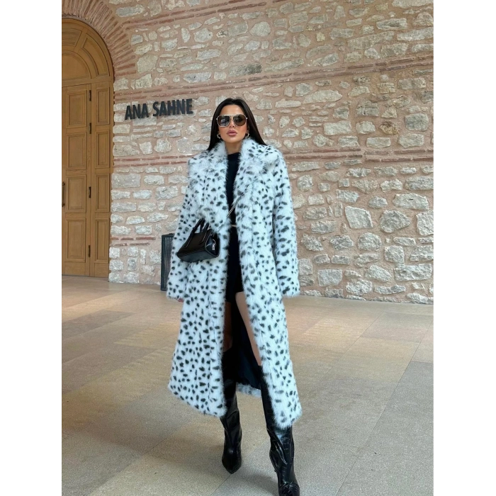 Beyaz Leopar Ceket Yaka İçi Satarlı Uzun İthal Kürk Kaban