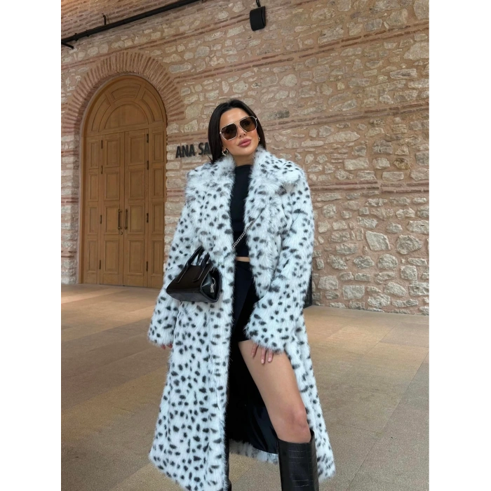 Beyaz Leopar Ceket Yaka İçi Satarlı Uzun İthal Kürk Kaban