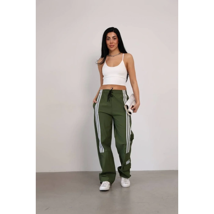 Haki Önden Üç Şerit Paça Cep Detay Paraşüt Eşofman