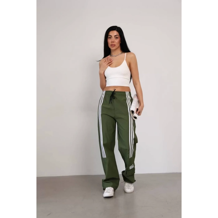 Haki Önden Üç Şerit Paça Cep Detay Paraşüt Eşofman