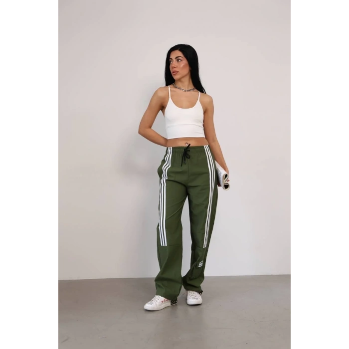 Haki Önden Üç Şerit Paça Cep Detay Paraşüt Eşofman