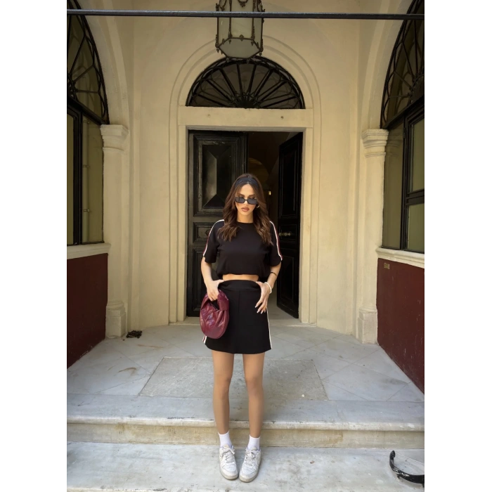 Siyah Şeritli Şort Etekli Modal Takım