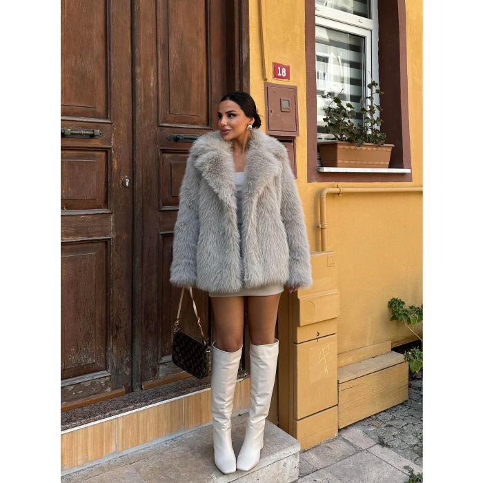 Taş Ceket Yaka Kürk Kaban