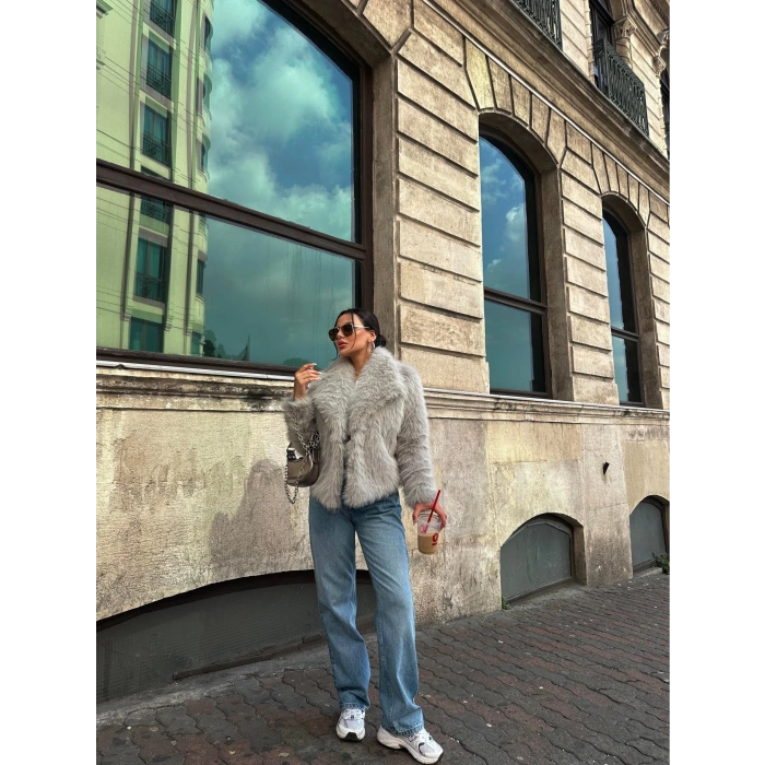 Taş Şal Yaka İçi Astarlı Kürk Kaban