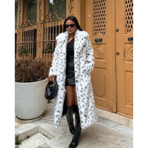 Beyaz Leopar Ceket Yaka İçi Satarlı Uzun Kürk Kaban