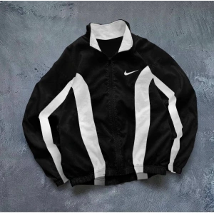 Siyah NK Logo Paraşüt Yağmurluk